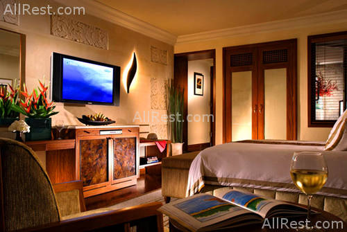 The Laguna Resort & Spa 1